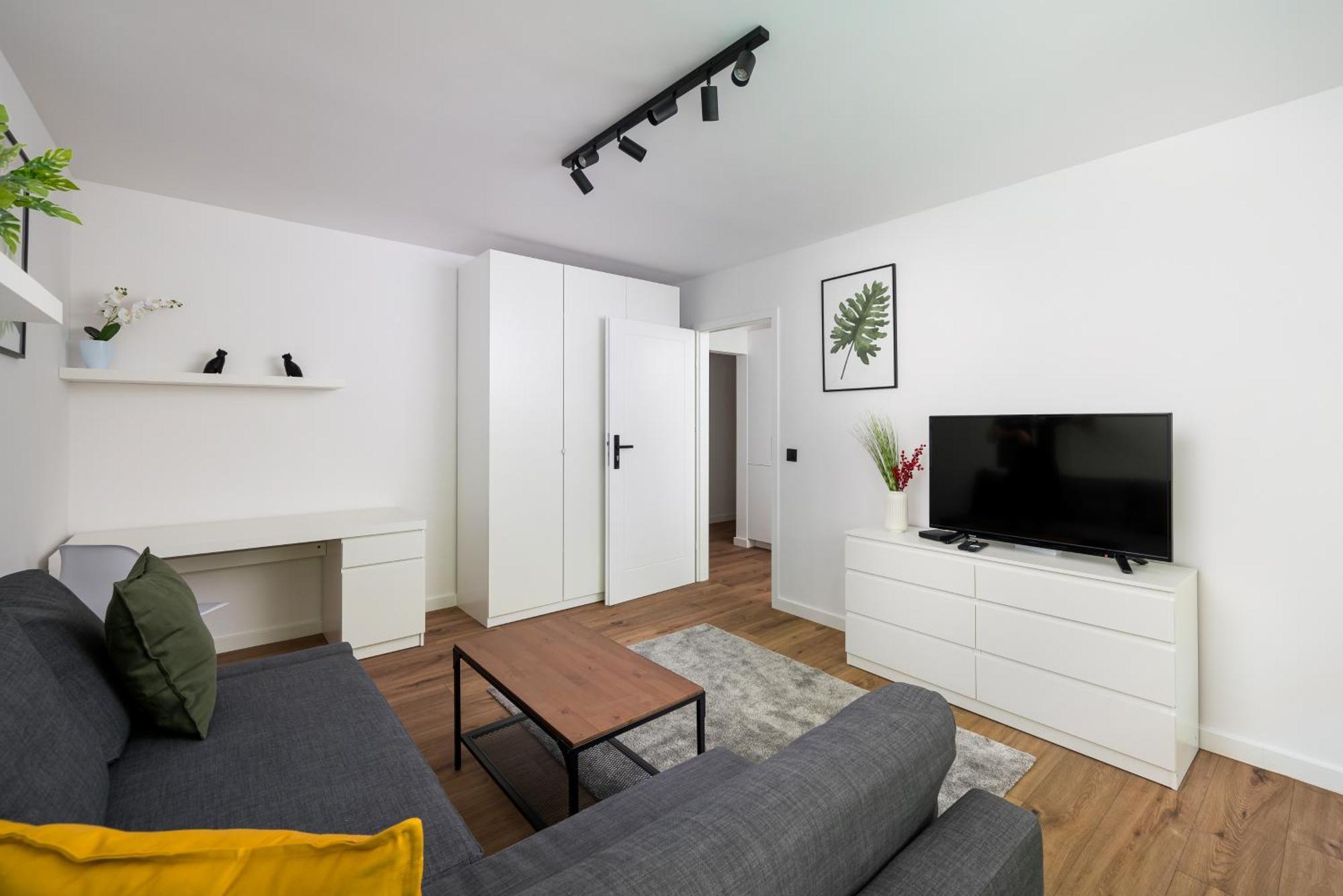 Metro Ksiecia Janusza Comfort Apartament *